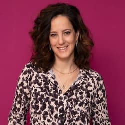 Let’s Talk: 11 expert tips to nail your digital marketing  efforts in 2022