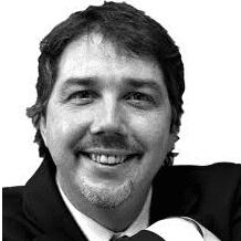 Roger Courville headshot