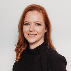 Pam McKean headshot