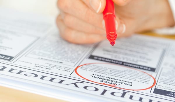 Hiring stagnates as business exercises caution