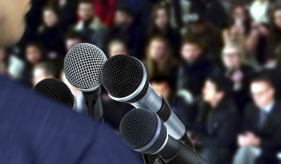 4 expert tips for conference speakers to calm those nerves