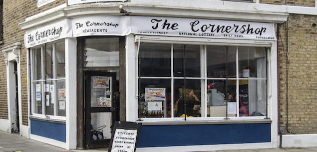 5 ways for national companies to deliver customer service like the local store