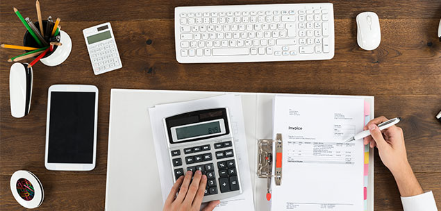 Business finance tools: how to know when your business is ready for invoice factoring