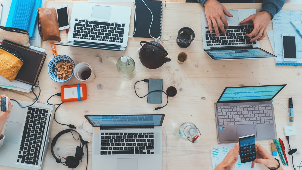 Survey reveals the top three priorities for digital transformation for SMEs