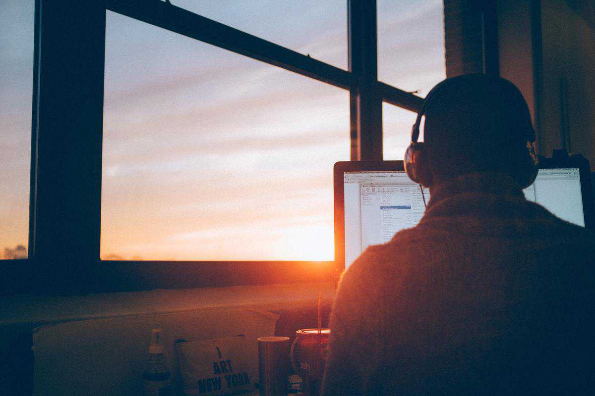 How businesses can boost morale during lockdown