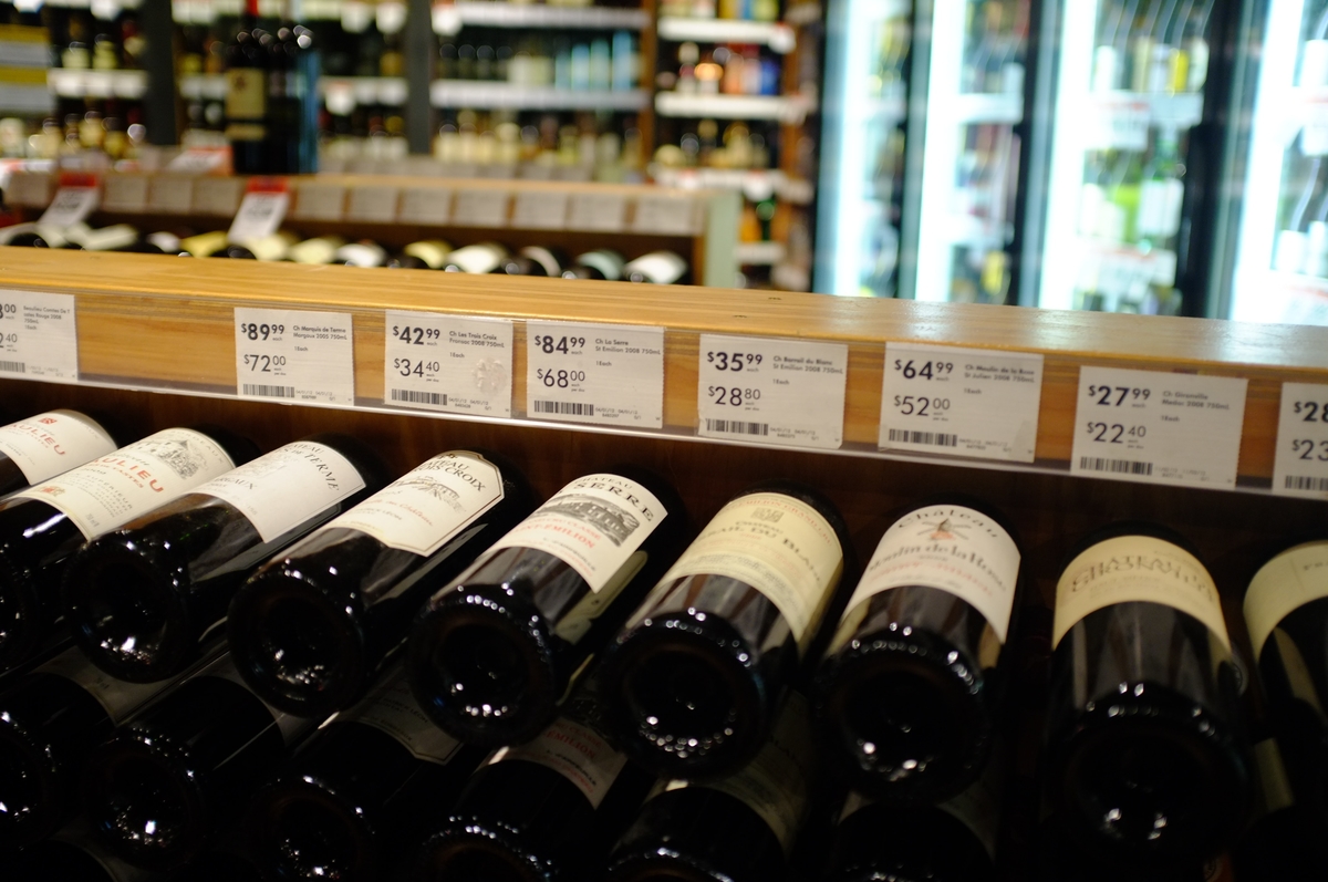 Australia’s inflation problem persists while global AI bubble looms