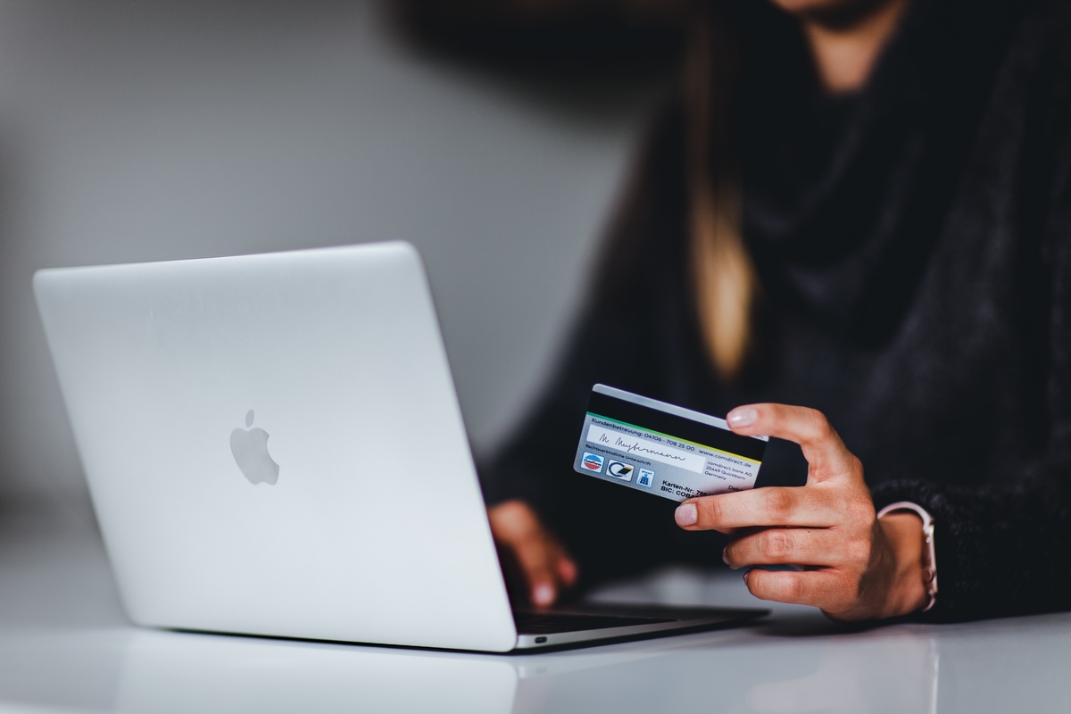 Business news and updates: Mastercard to phase out magnetic strips