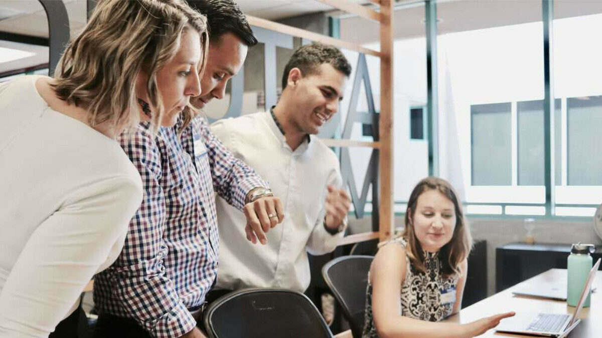 How top leaders build thriving businesses in a crowded professional services world