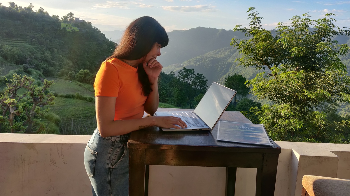 Applications Open: New program targets productivity-boosting startups