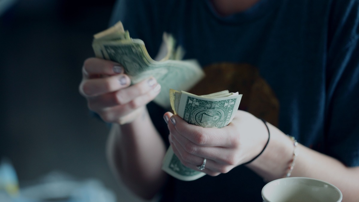 Australians trust advisers to navigate financial challenges, report shows