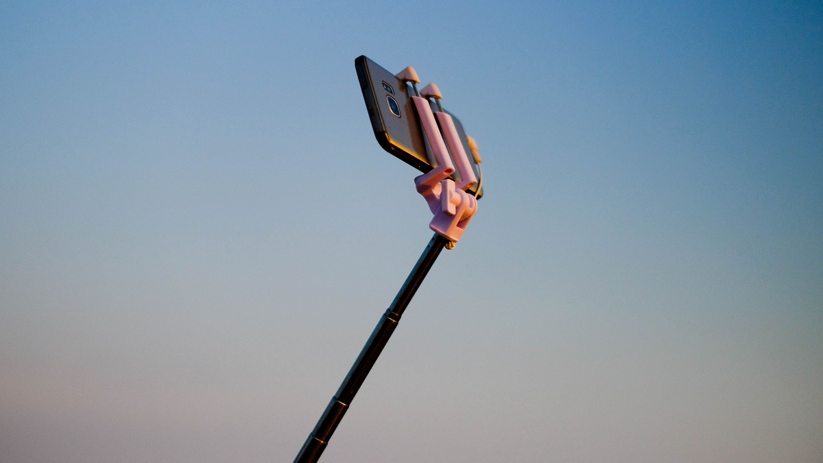 Tiktok Nano influencers have 9.8% engagement rate, surpassing Instagram