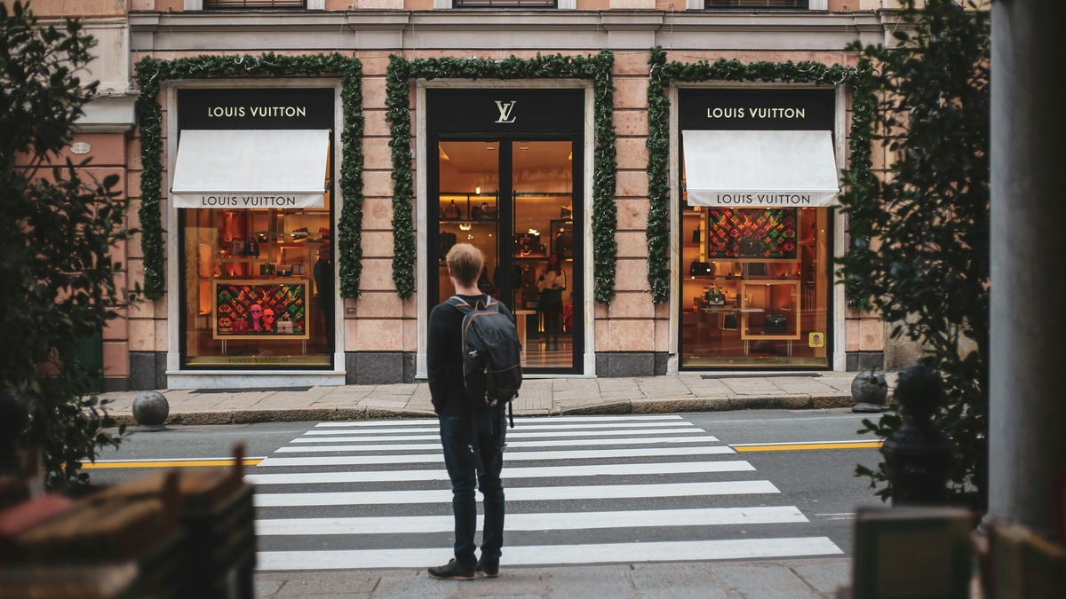 The all-you-need-to-know guide to direct-to-consumer
