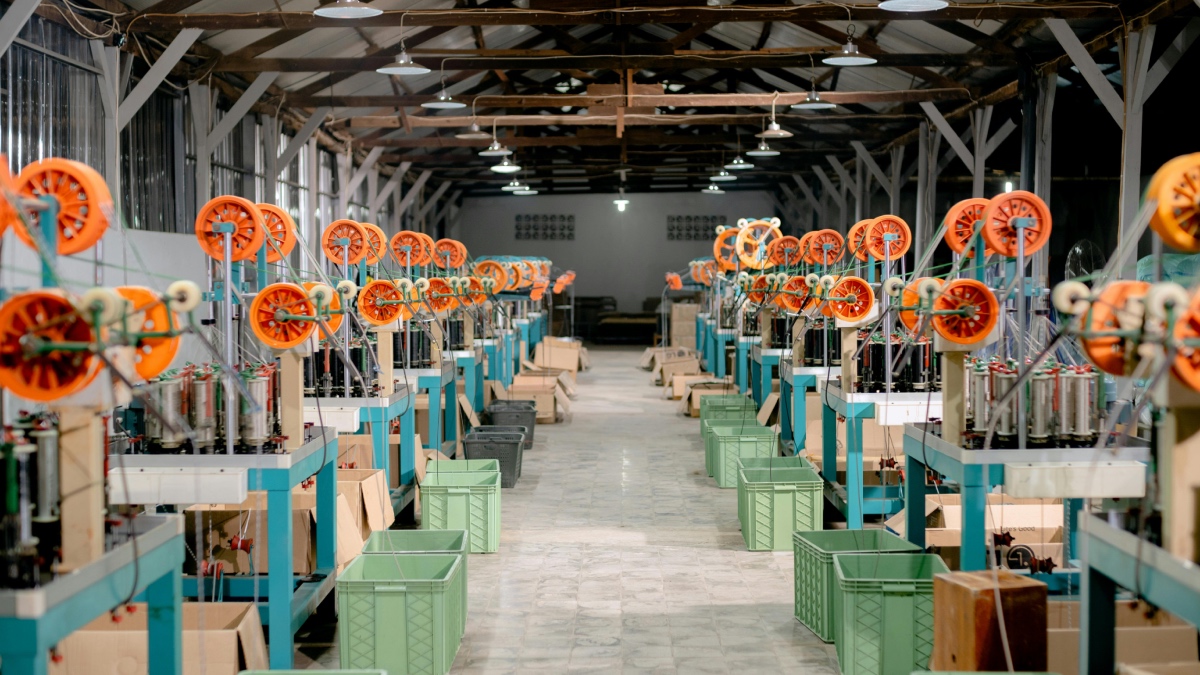 Manufacturing revenue drops 42% as conflict shock ripples through Australian supply chains